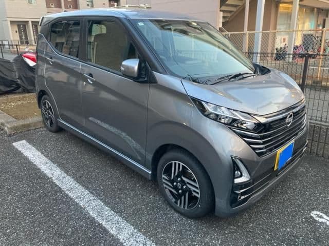 NISSAN