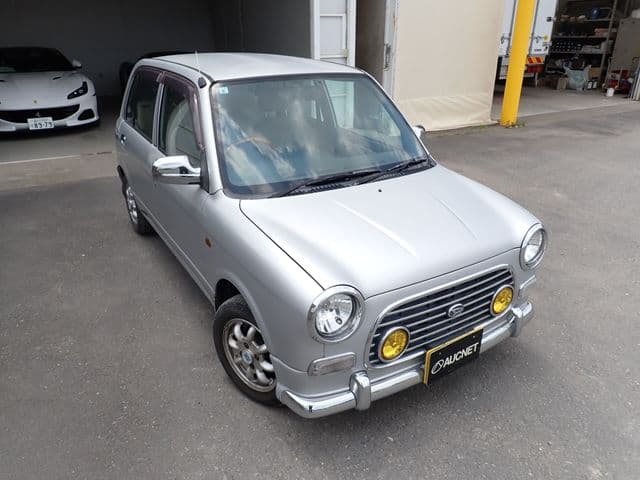 Car thumbnail 4