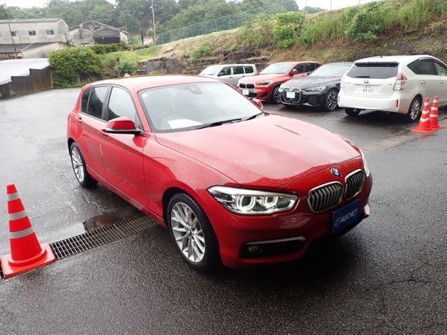 Car thumbnail 4