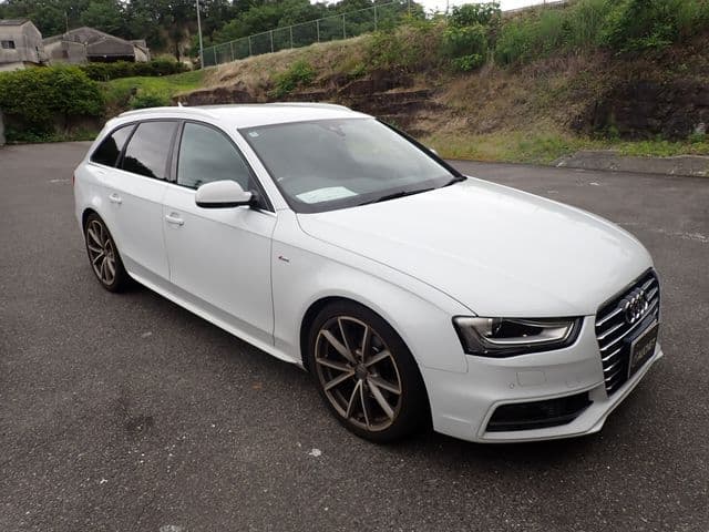 Car thumbnail 4