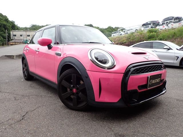 Car image 1