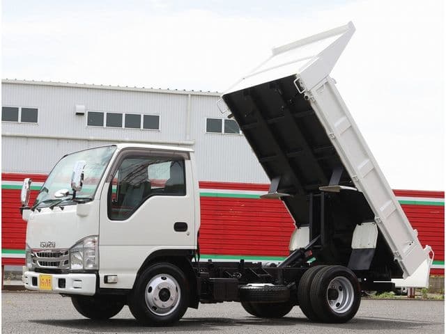 ISUZU