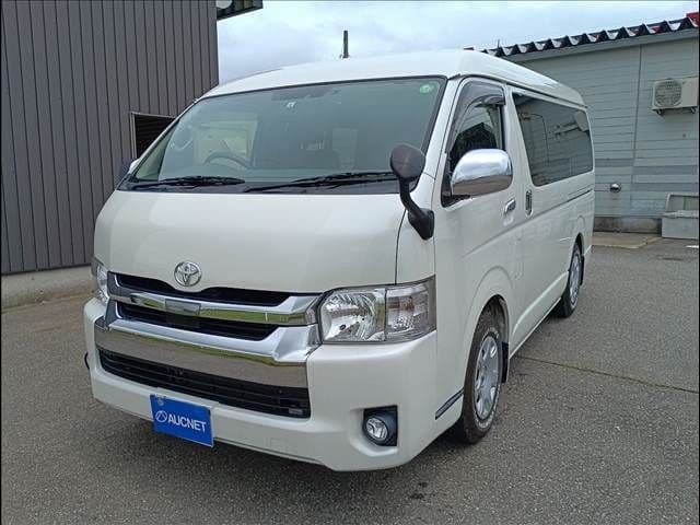 TOYOTA REGIUSACE van 4WD