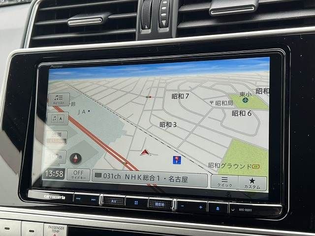 Car thumbnail 3