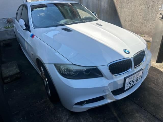 Car thumbnail 3