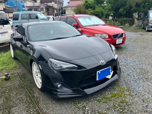 Car thumbnail 2