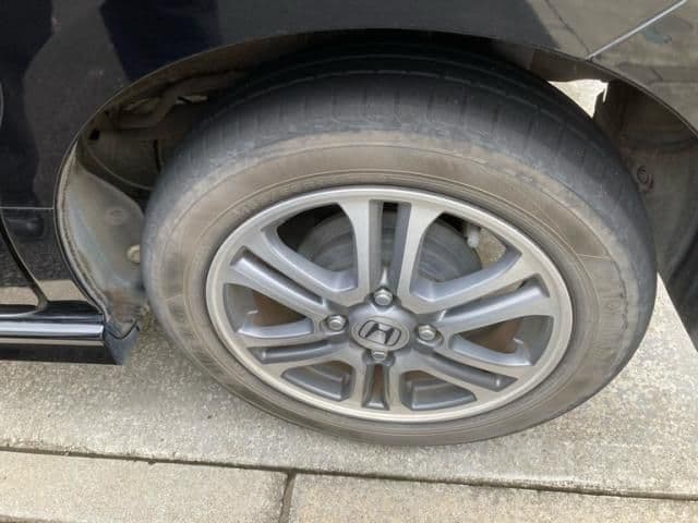 Car thumbnail 4
