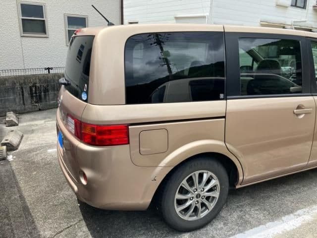 Car thumbnail 4