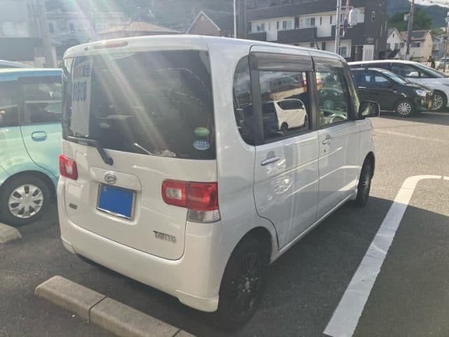 Car thumbnail 4