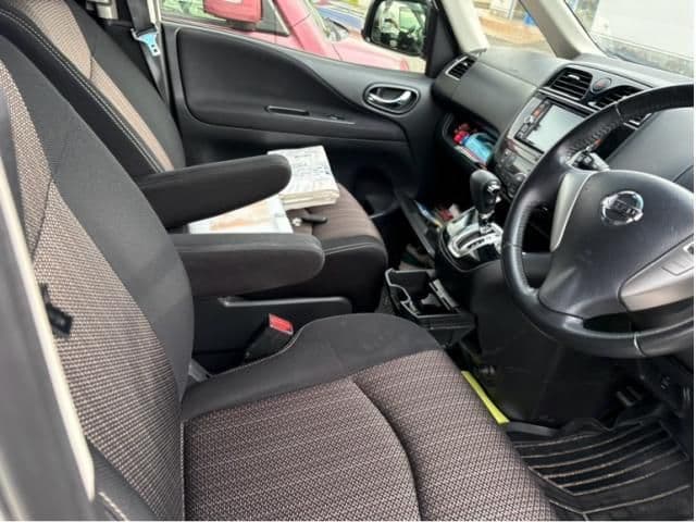 Car thumbnail 3