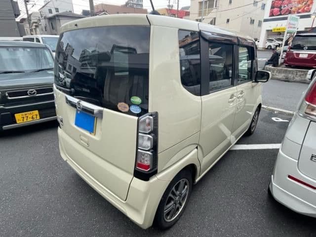 Car thumbnail 4