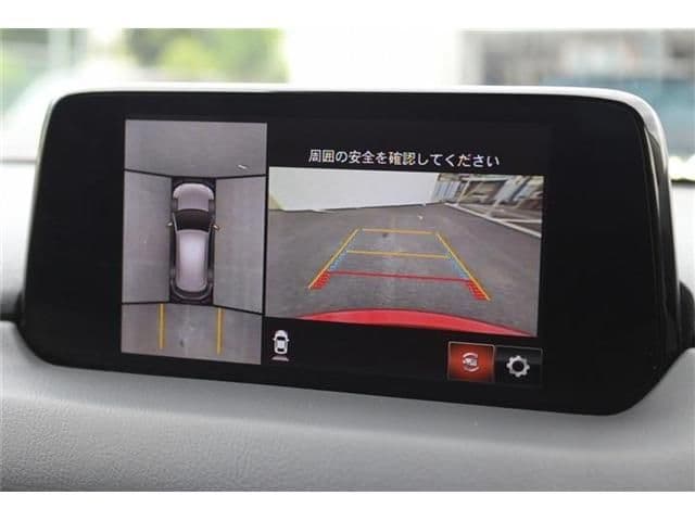 Car thumbnail 4