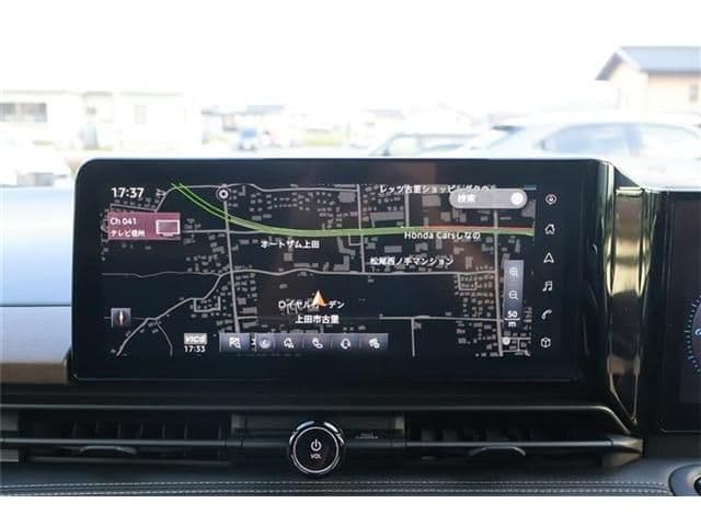 Car thumbnail 3