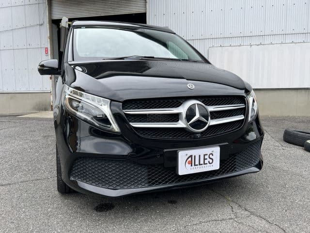 MERCEDES BENZ