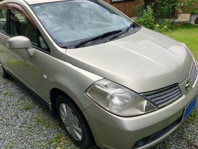NISSAN