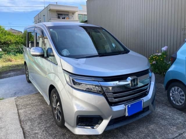 Car image 1