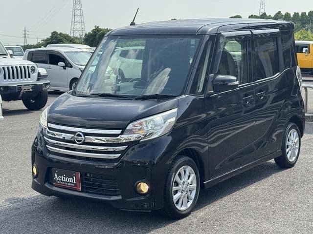 NISSAN
