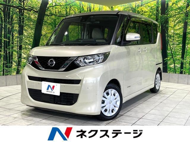 NISSAN