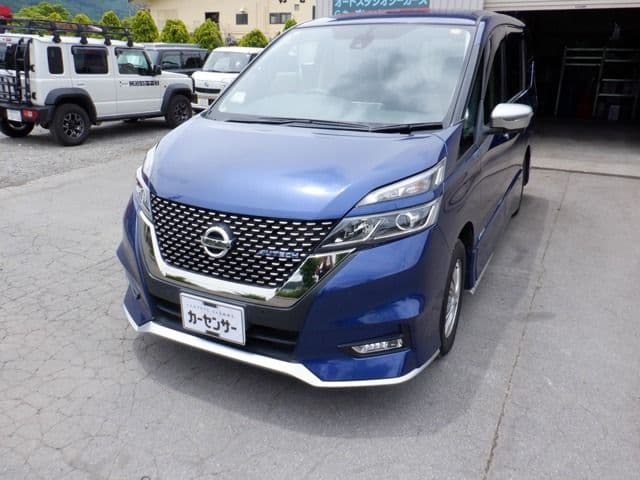 NISSAN