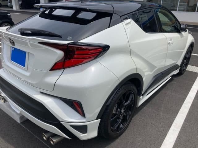 Car thumbnail 4