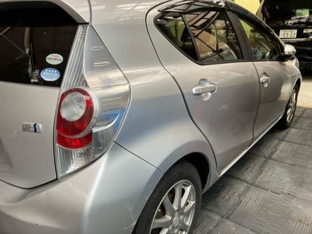 Car thumbnail 4