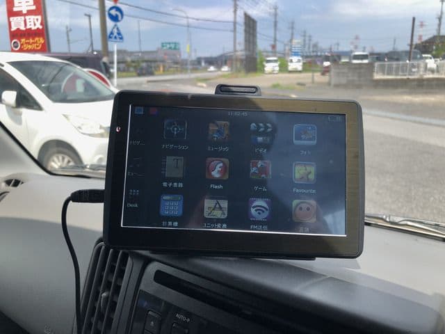 Car thumbnail 4
