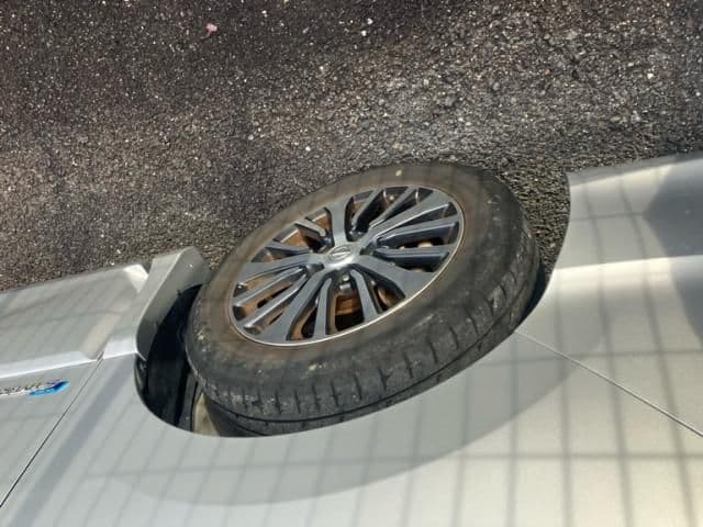 Car thumbnail 3