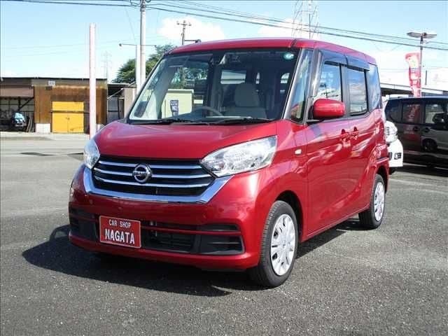 NISSAN