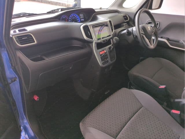 Car thumbnail 3