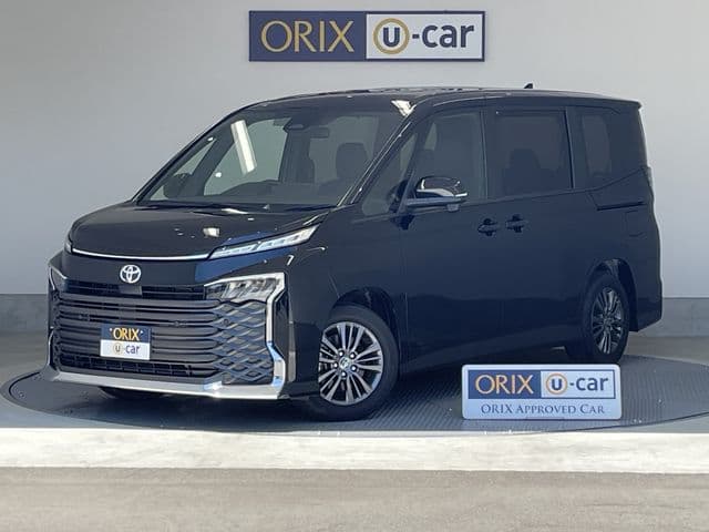TOYOTA VOXY