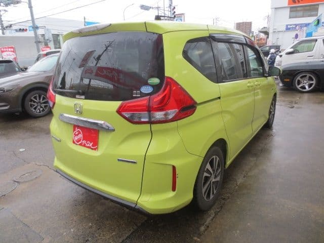 Car thumbnail 3