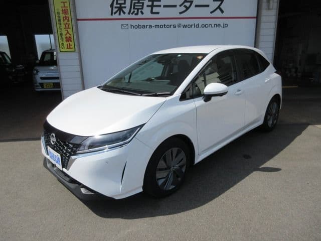 NISSAN