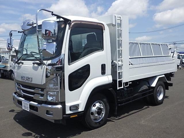 ISUZU