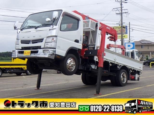 MITSUBISHI CANTER