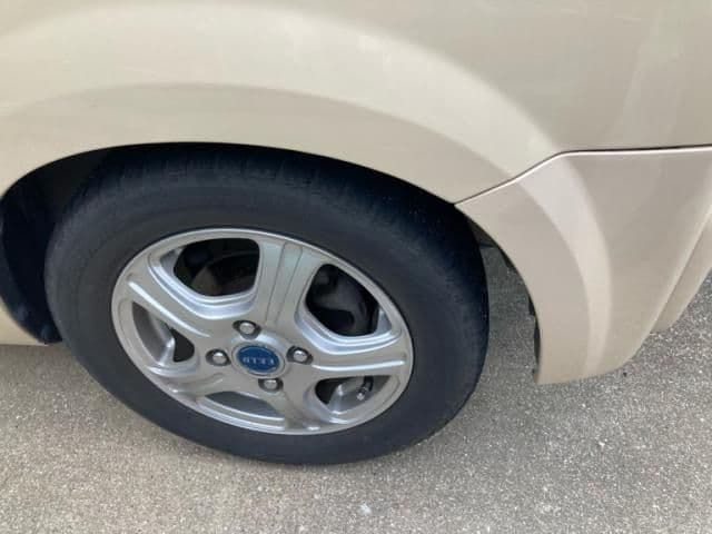 Car thumbnail 3