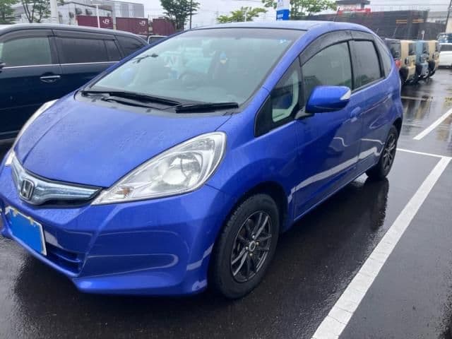 Car thumbnail 3