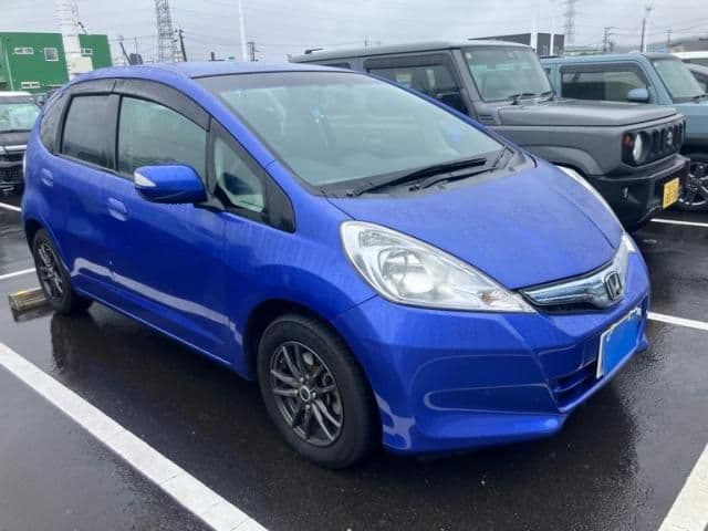 Car thumbnail 4