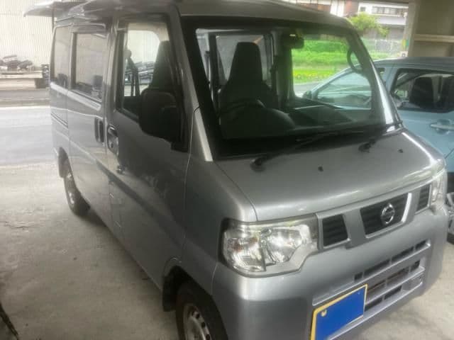 NISSAN