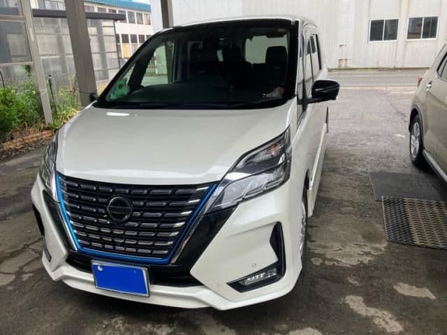 NISSAN