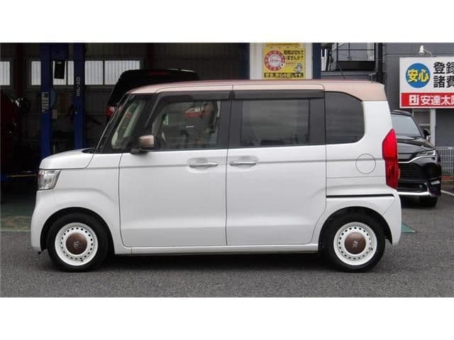 Car thumbnail 3