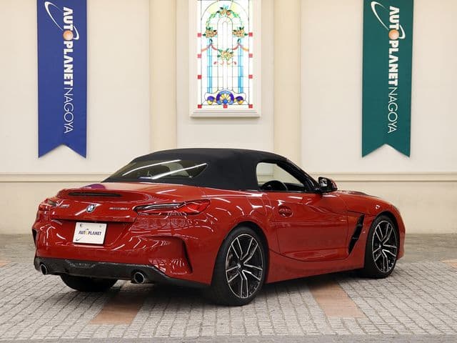 Car thumbnail 3