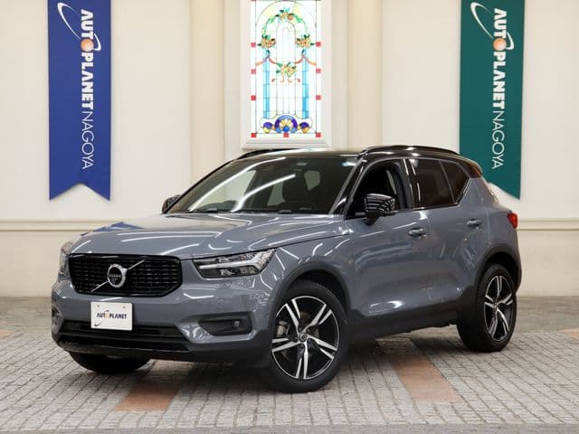 VOLVO VOLVO XC40