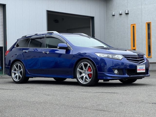 Car thumbnail 3