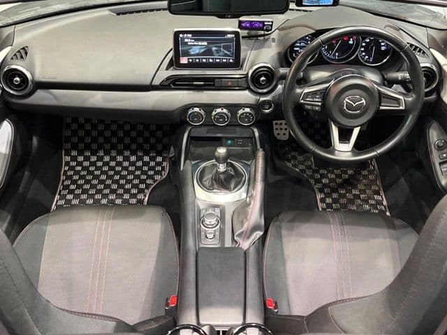 Car thumbnail 2