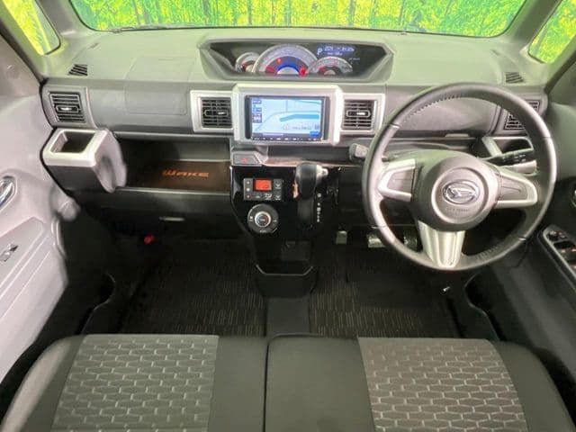 Car thumbnail 3