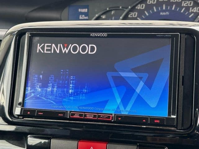 Car thumbnail 3