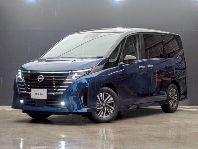 NISSAN