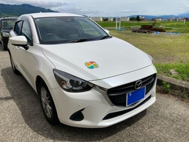 Car thumbnail 4