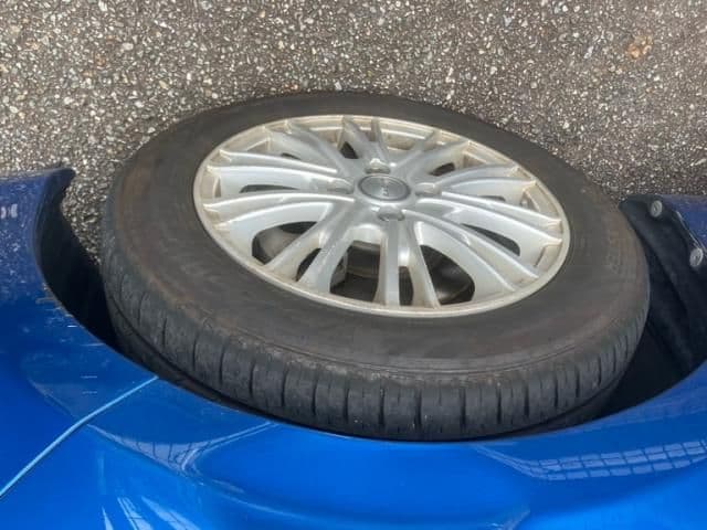 Car thumbnail 3