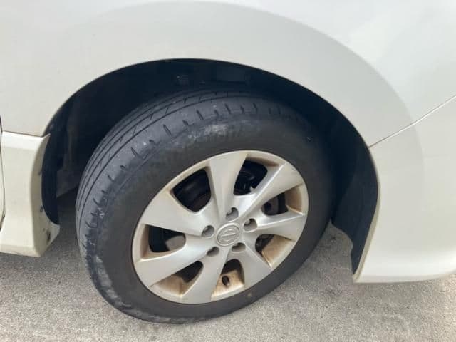 Car thumbnail 4